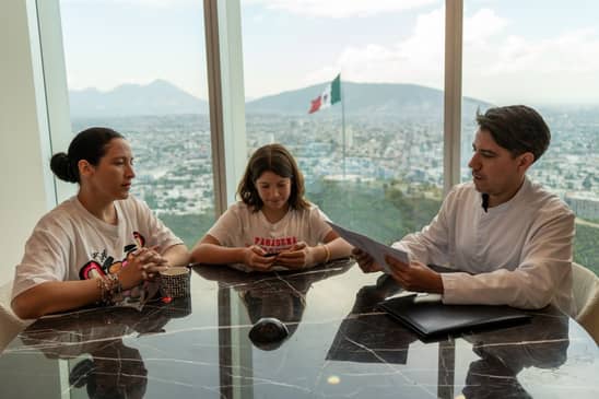 Slider image (9) Aura Regenerative Center